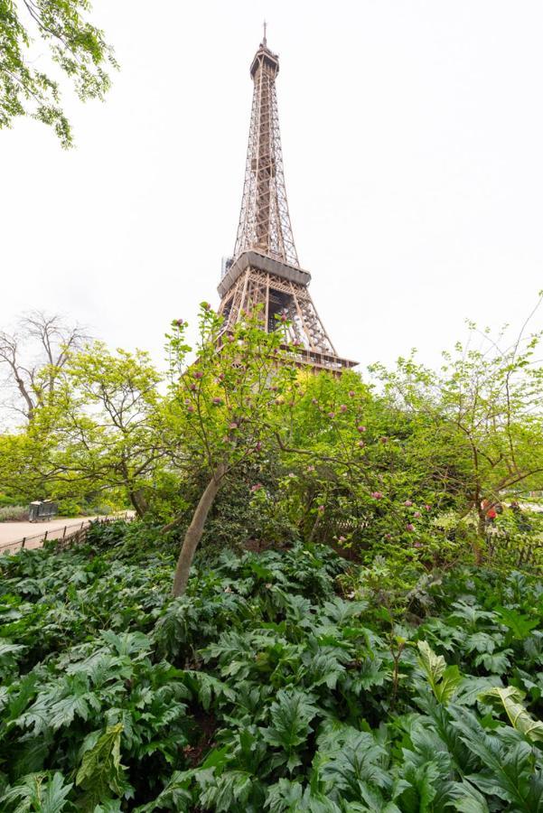 Au Pied De La Tour Leilighet Paris Eksteriør bilde